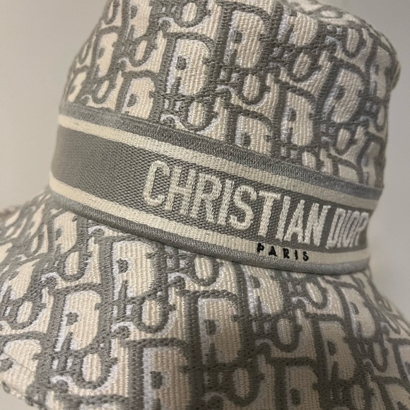 Christian Dior bucket hat - Picture 2 of 4